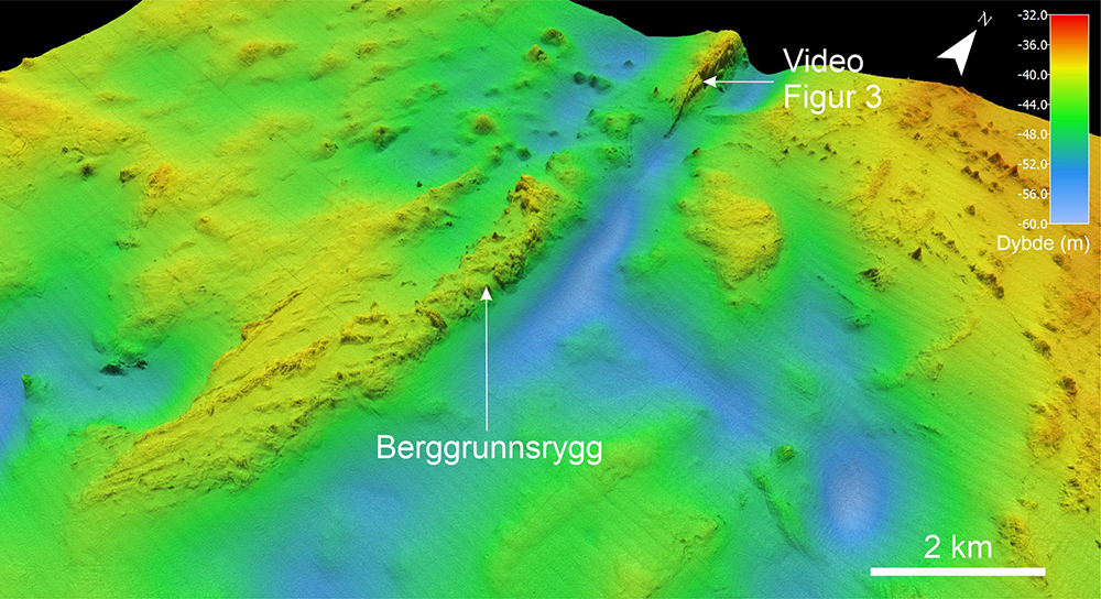 Figur 2: Skyggelagt dybdekart som viser fjellryggen på havbunnen rundt 100 km nordøst for Bjørnøya. Vanndypet på ryggen er 35-40 meter. Den er cirka 10 kilometer lang og opp til 15 meter høy langs østskråningen. 