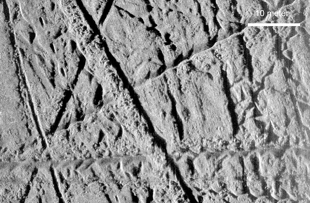 Bilde av trålspor på havbunnen.